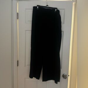 Wide leg pants with slit at the ankle